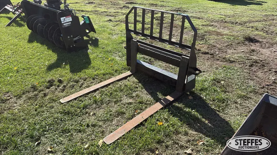 John Deere WorkSite Pro Skid Steer Fork