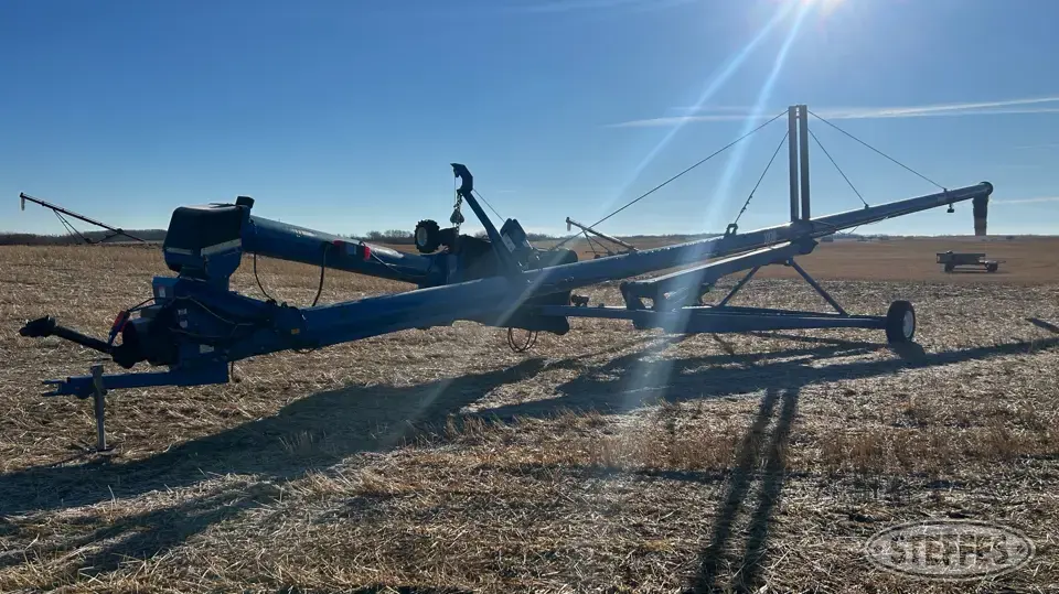 2014 Brandt 1370 Swing Hopper Auger