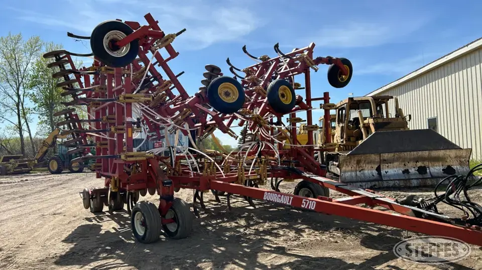 Bourgault 5710 Air Drills & Air Seeder