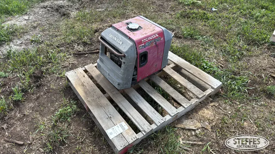 Honda EU3000is Generators Less Than 10 kW