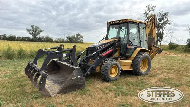 2004 CAT 420D