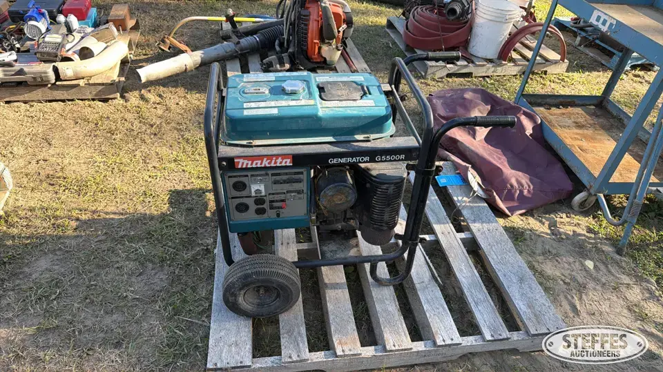 Makita G5500R Generators Less Than 10 kW