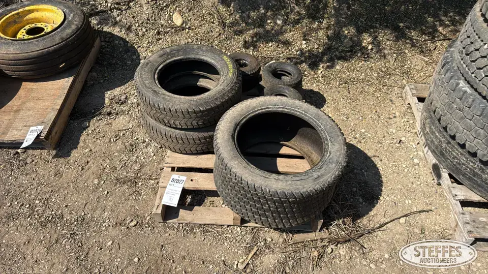 (9) Turf tires Tractor-Implement Tire