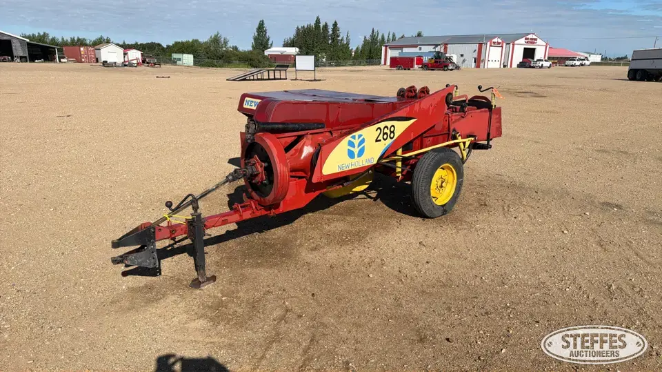 New Holland 268 Square Baler