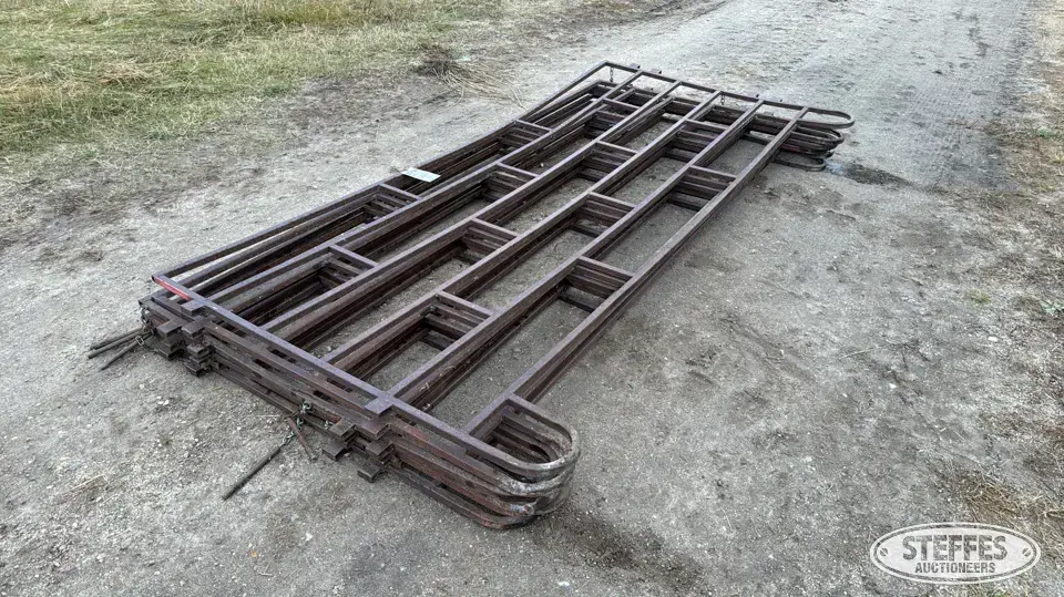 (6) Livestock panels Livestock Equipment-Other