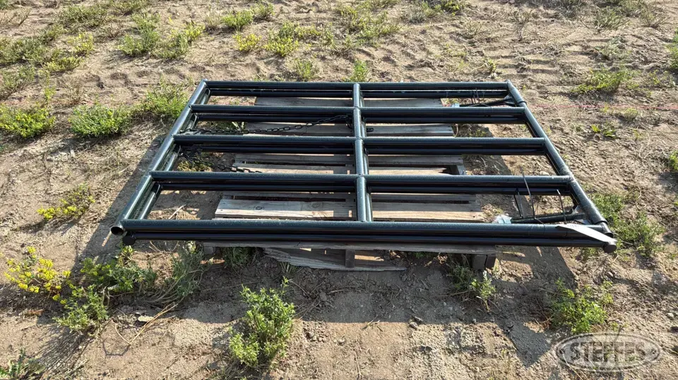 (2) BYT Ranch gates Livestock Handling