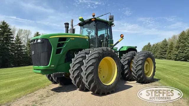 2010 John Deere 9230