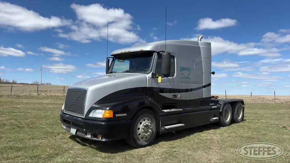1998 Volvo VNL64T Conventional Truck with Sleeper