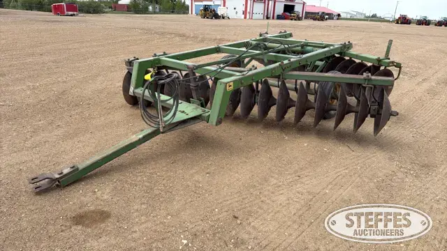 John Deere 225
