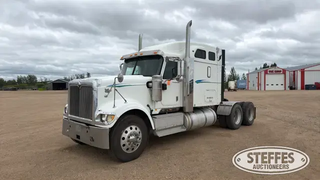 2004 International 9900i Eagle