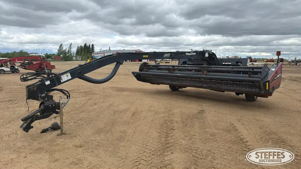 2009 MacDon A30-D Mower Conditioner