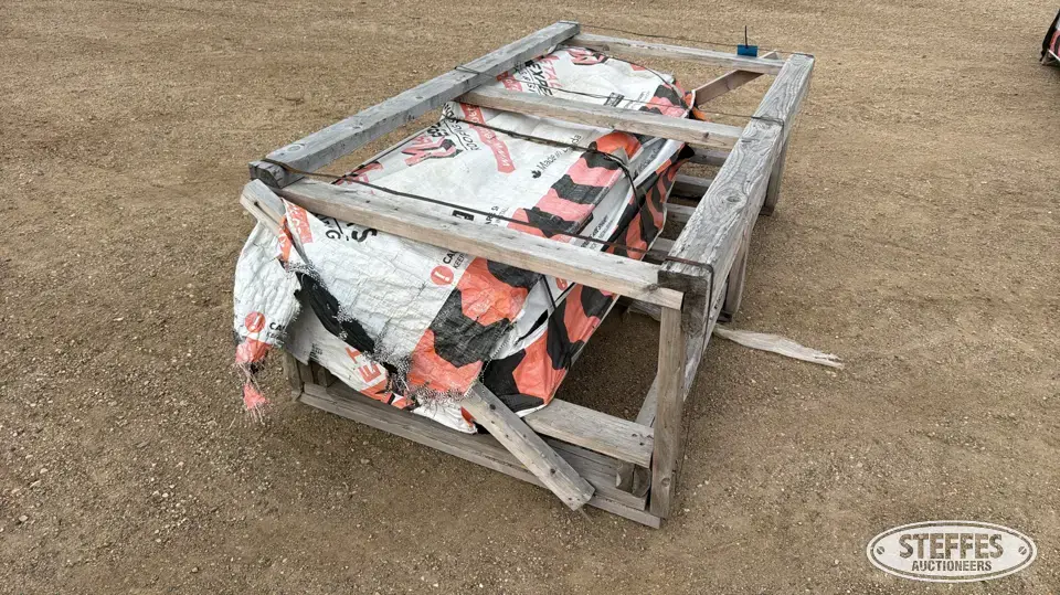 (52) Tin Sheets Construction Support Item