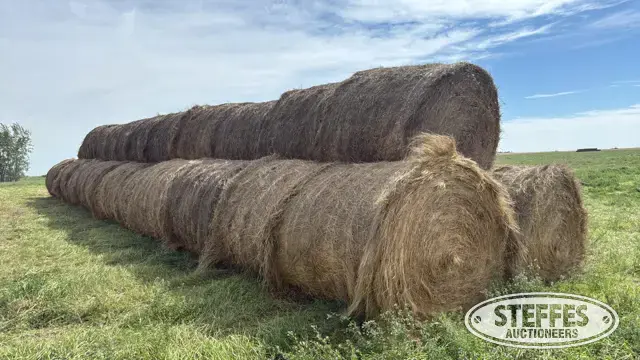 (34) 5x6 round bales