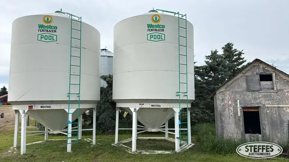 Westeel 1212 hopper bin