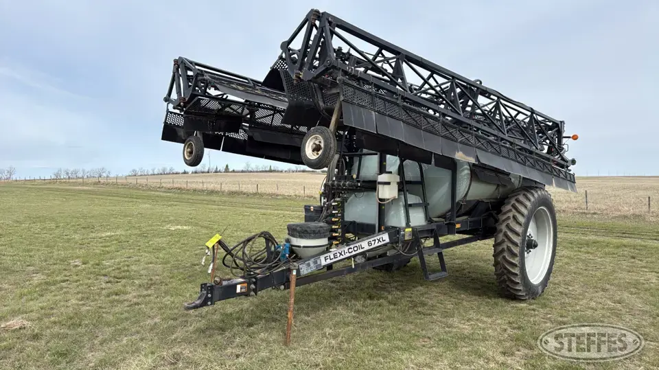 Flexi-Coil 67XL Pull-Type Sprayer