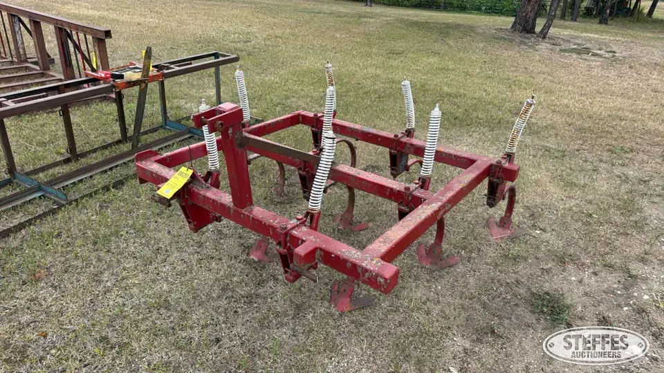 Field cultivator