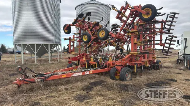 2008 Bourgault 5710