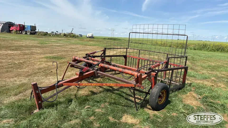 Minneapolis-Moline FT207 Farm Support Item