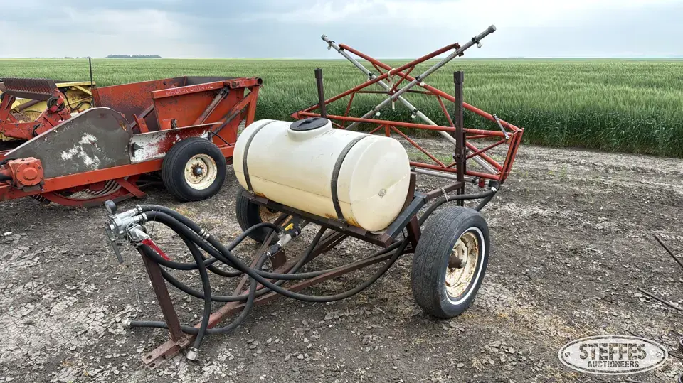 Pull-type sprayer Lawn Sprayers and Spreader