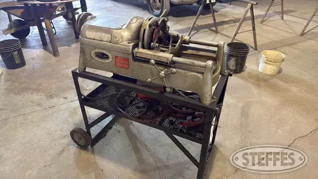 Ridgid 802 pipe threader