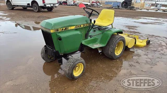 John Deere 317