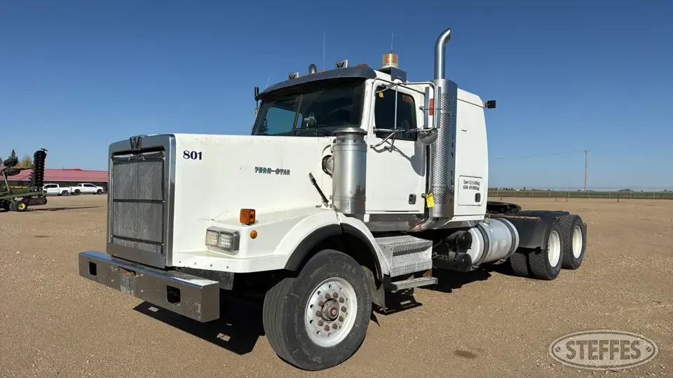 1998 Western Star 4964SX Conventional Truck with Sleeper