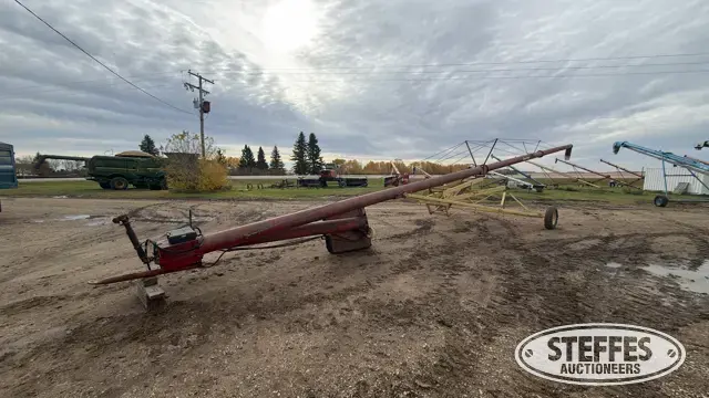 Farm King swing hopper auger
