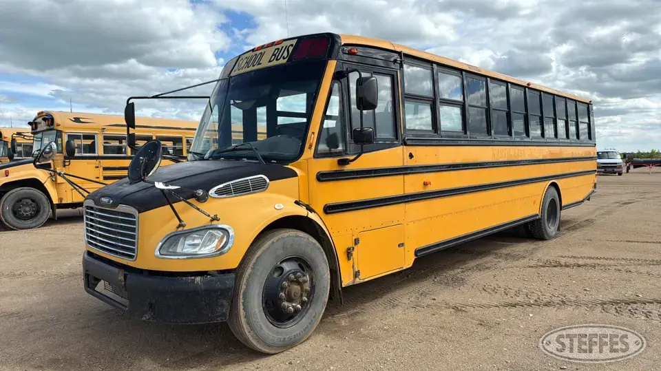 2011 Freightliner Bus