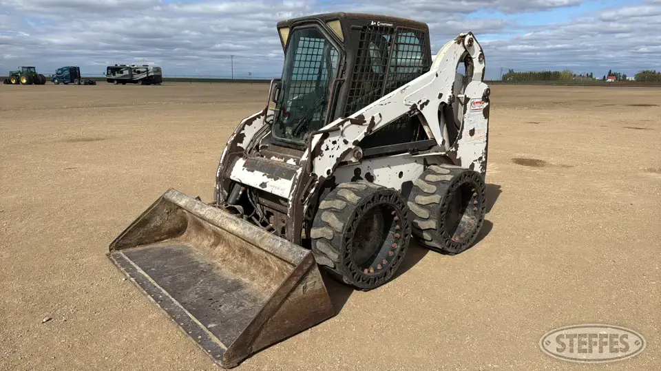 2008 Bobcat S205 Wheeled Skid Steer