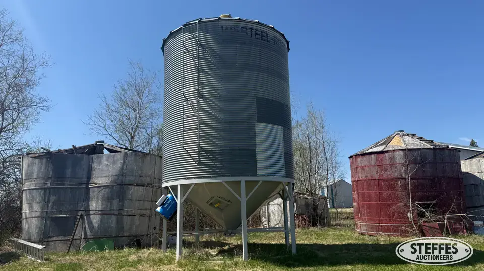 Westeel-Rosco 1406 Hopper Bin