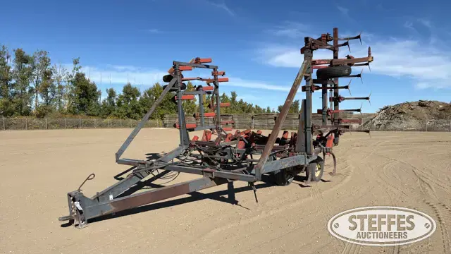 Field cultivator