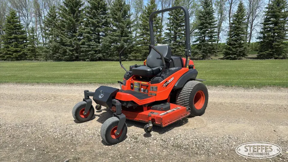 2011 Kubota ZD326 Zero Turn Mower