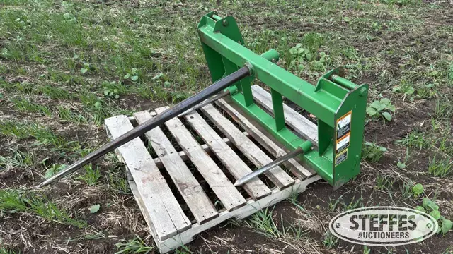 Frontier bale spear