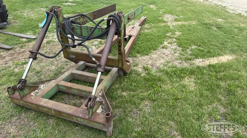 John Deere 00534 Farm Support Item
