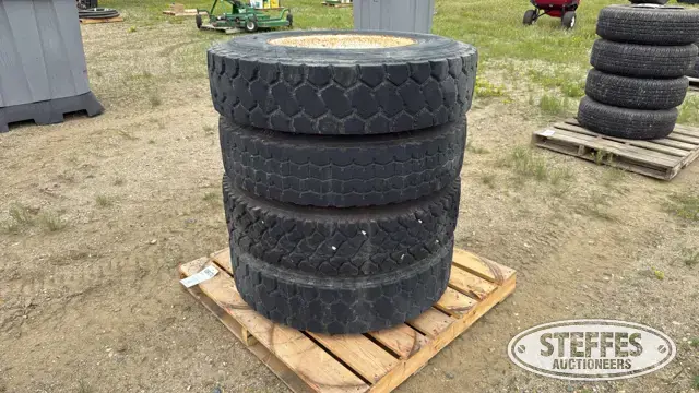 (4) Bridgestone L317 11R22.5 tires