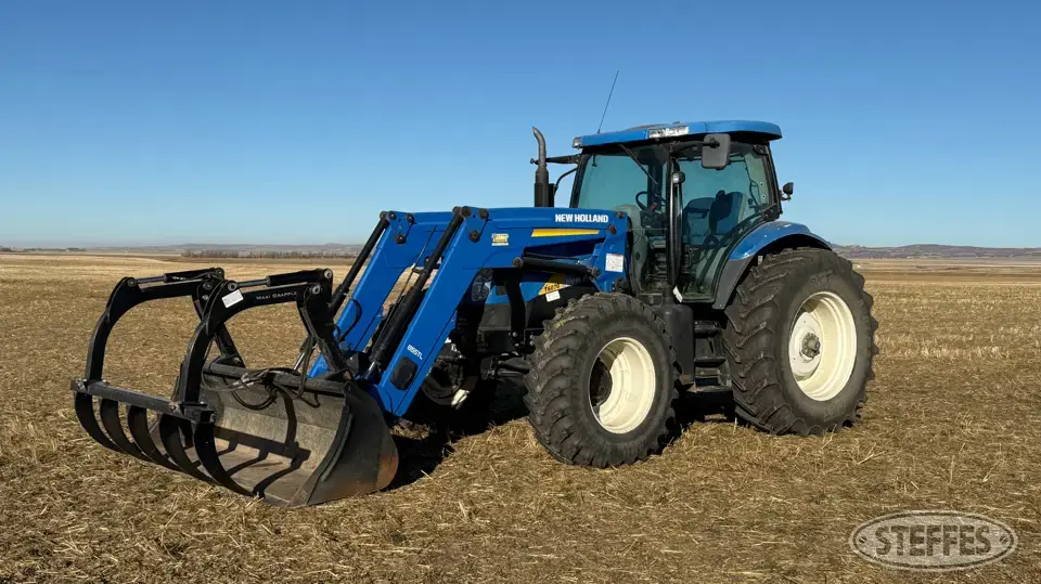 2012 New Holland T6070 MFWD Tractor