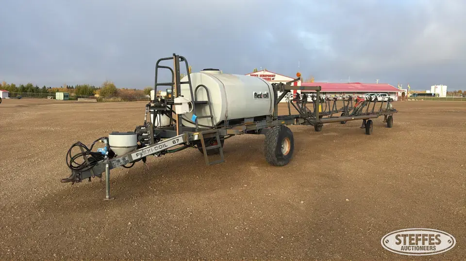 1999 Flexi-Coil 67 Pull-Type Sprayer