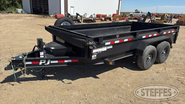 2021 PJ Trailers DC142