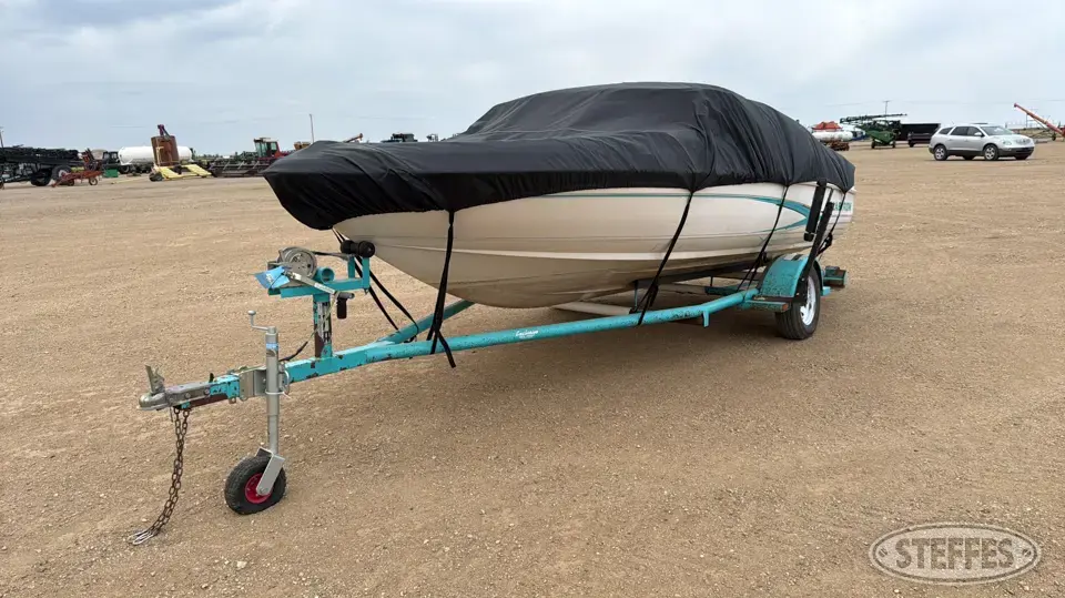 1996 Glastron SSV-170SE Boat