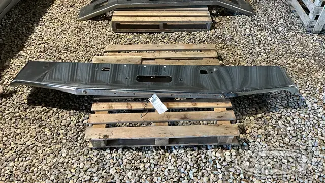 Peterbilt bumper