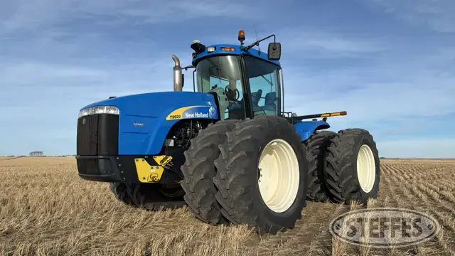 2009 New Holland T9020