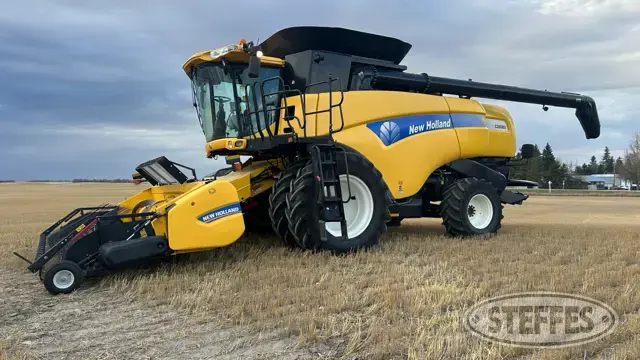 2012 New Holland CX8080