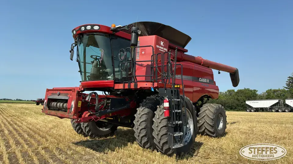 2013 Case IH 9230 Combine