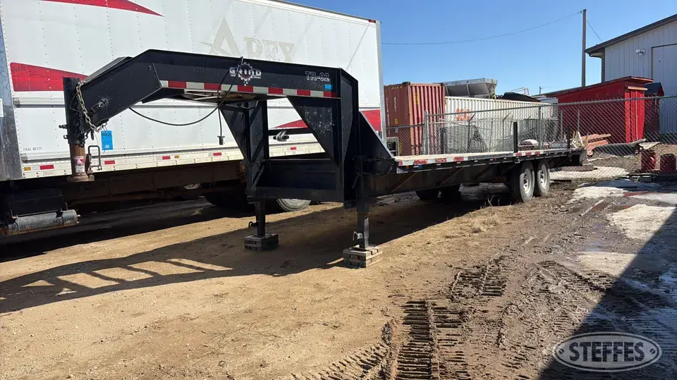 Tandem axle gooseneck equipment trailer Flatbed Trailer