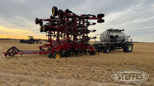 2018 Bourgault 3320-50 ParaLink Hoe Drill