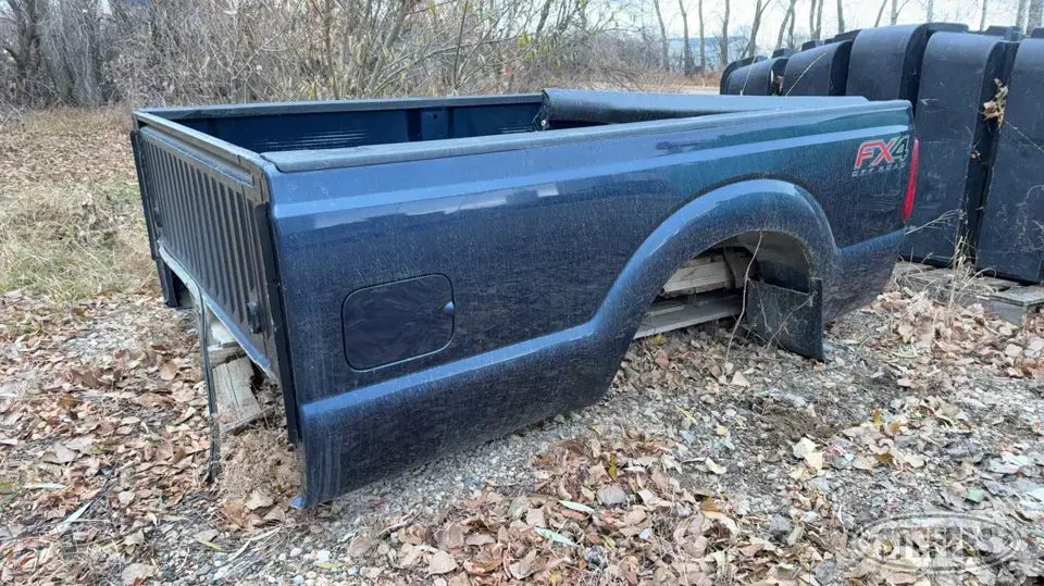 2015 Ford F-350 Truck-Trailer Part