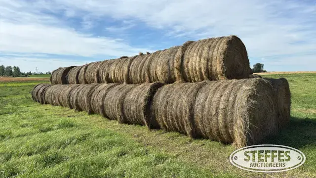 (34) 5x6 round bales