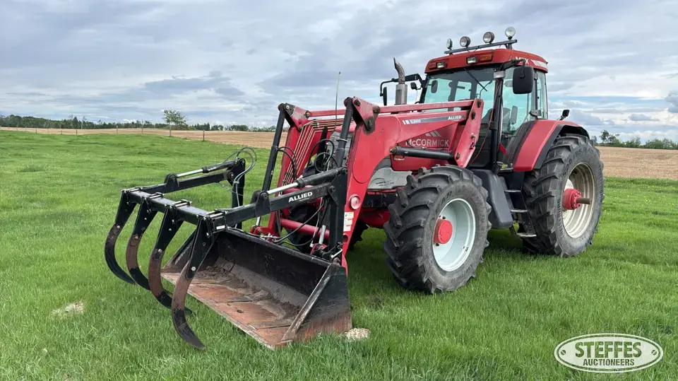 2004 McCormick MTX165 MFWD Tractor