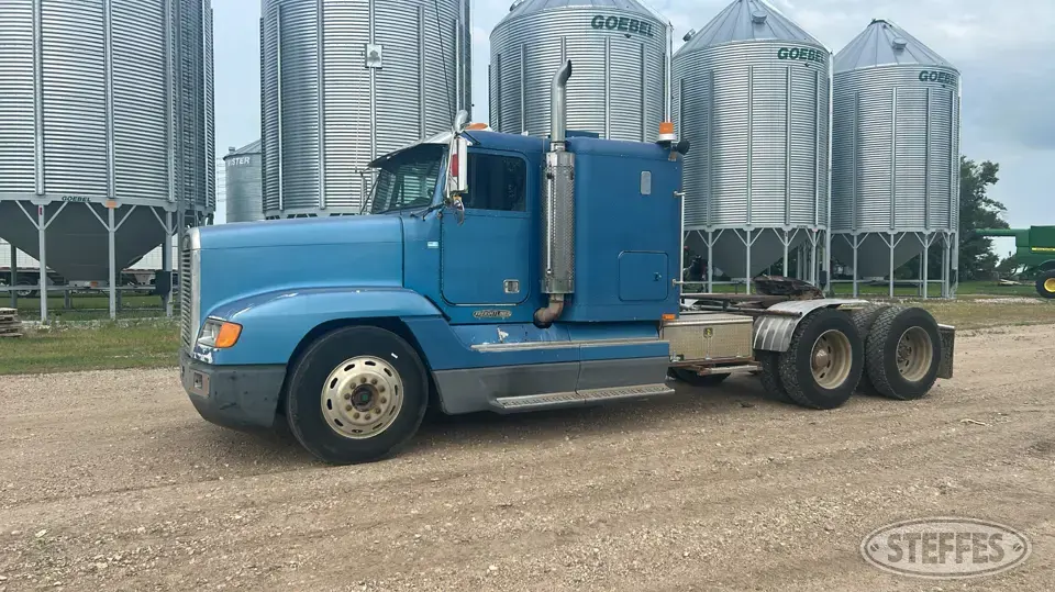 1996 Freightliner FLD120 Conventional Truck with Sleeper
