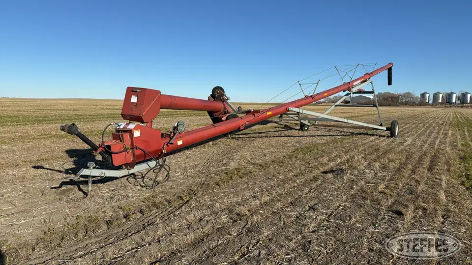 2008 Sakundiak SLMD10-2200 Swing Hopper Auger